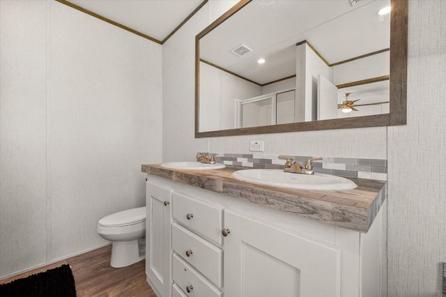 211 FM 2547, Fairfield, TX 75840