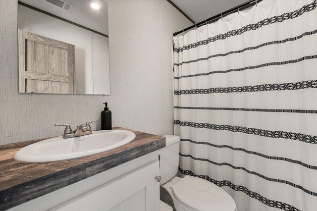 211 FM 2547, Fairfield, TX 75840