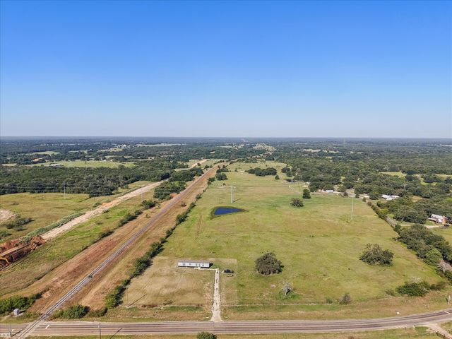 211 FM 2547, Fairfield, TX 75840