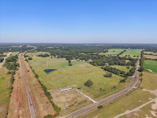 211 FM 2547, Fairfield, TX 75840