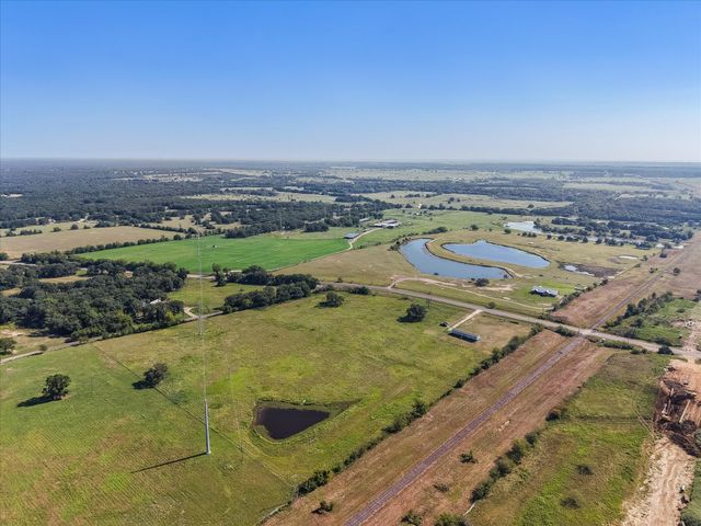 211 FM 2547, Fairfield, TX 75840