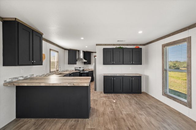 211 FM 2547, Fairfield, TX 75840