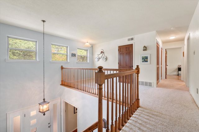 623 N Bowen Road, Arlington, TX 76012