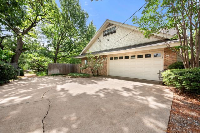 623 N Bowen Road, Arlington, TX 76012