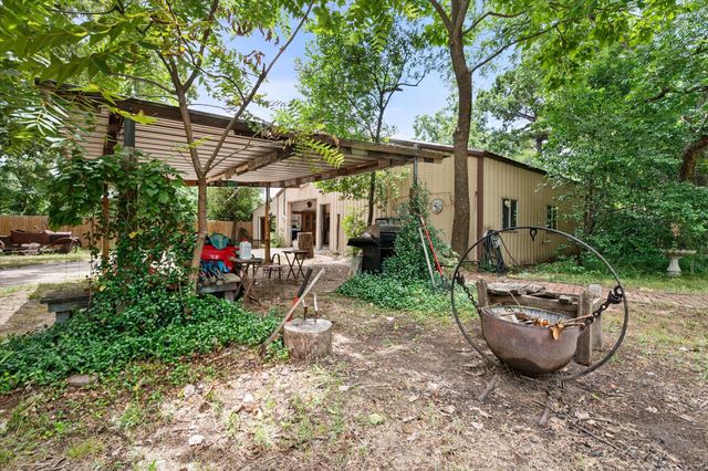 623 N Bowen Road, Arlington, TX 76012