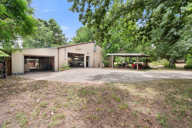 623 N Bowen Road, Arlington, TX 76012