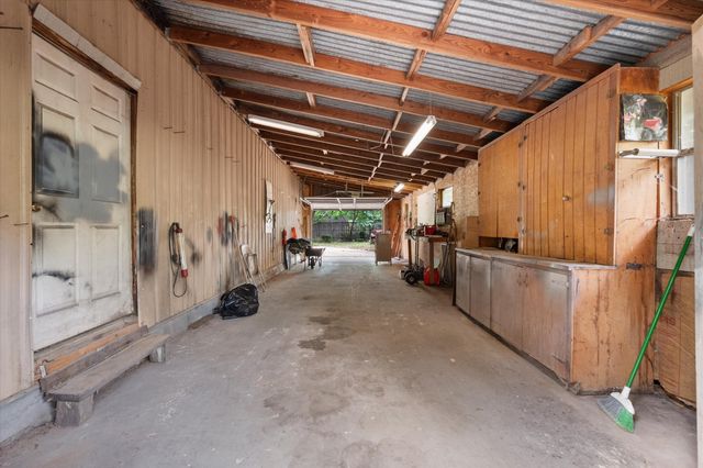 623 N Bowen Road, Arlington, TX 76012