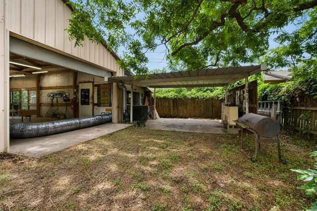 623 N Bowen Road, Arlington, TX 76012