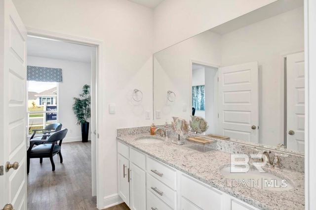 10426 Winning Colors Trail, Daphne, AL 36526