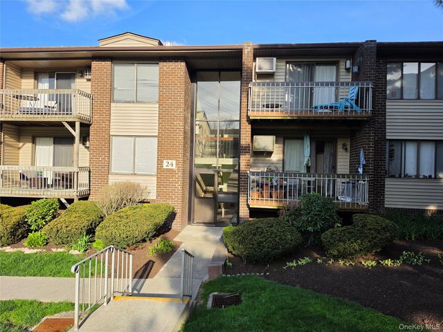 241 Country Club Lane, Pomona, NY 10970