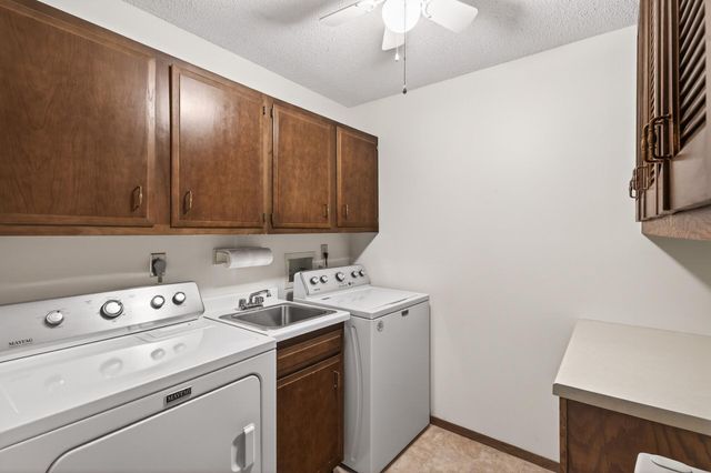 9500 Collegeview Road 112, Bloomington, MN 55437