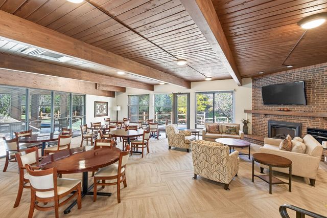 9500 Collegeview Road 112, Bloomington, MN 55437