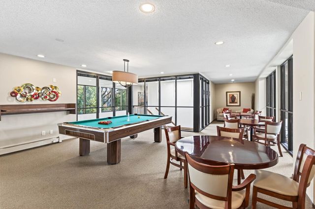 9500 Collegeview Road 112, Bloomington, MN 55437