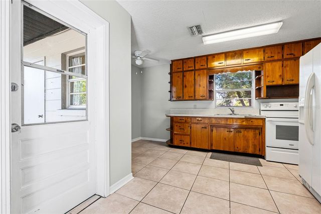 2504 CETRA COURT, Lakeland, FL 33801