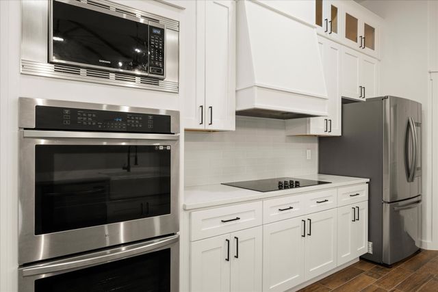 2902 Davis Road, Granbury, TX 76049