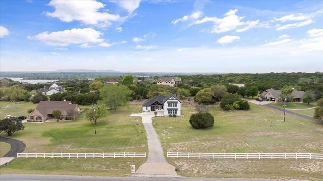 2902 Davis Road, Granbury, TX 76049