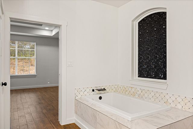 2902 Davis Road, Granbury, TX 76049