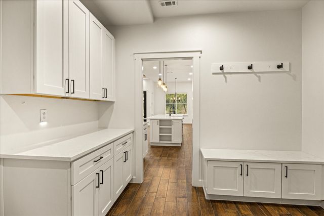 2902 Davis Road, Granbury, TX 76049