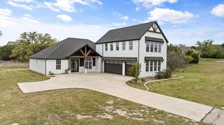 2902 Davis Road, Granbury, TX 76049