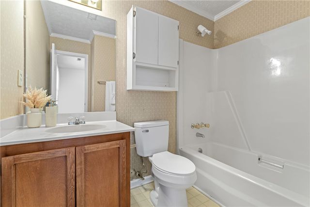 40 Wood Pointe Drive 25, Greenville, SC 29615