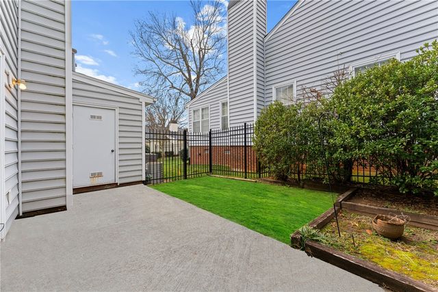 40 Wood Pointe Drive 25, Greenville, SC 29615