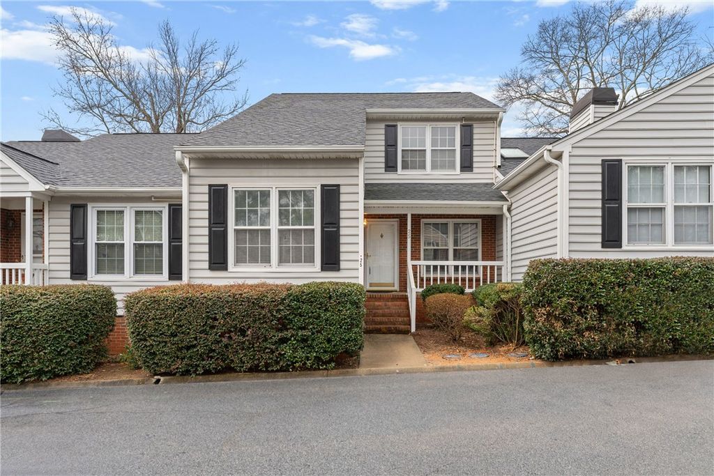 40 Wood Pointe Drive 25, Greenville, SC 29615
