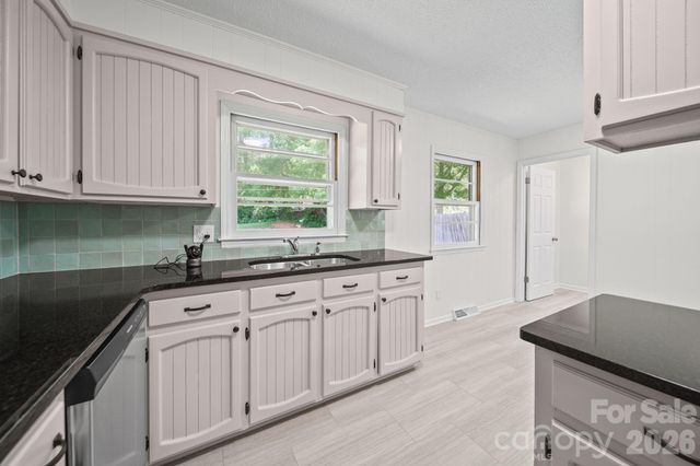 240 Nila Dawn Avenue, Gastonia, NC 28052