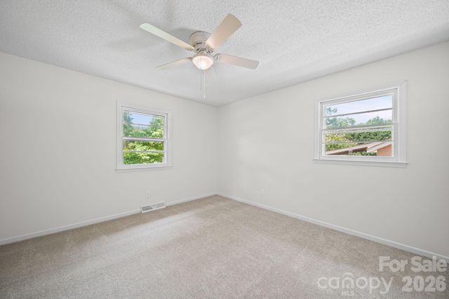 240 Nila Dawn Avenue, Gastonia, NC 28052