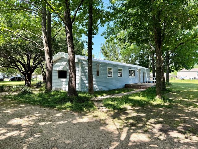 105 Mesa Drive, Mabank, TX 75156