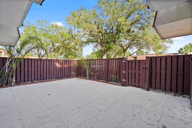 2930 SW Sunset Trace Circle, Palm City, FL 34990