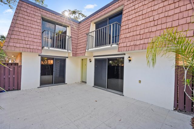 2930 SW Sunset Trace Circle, Palm City, FL 34990