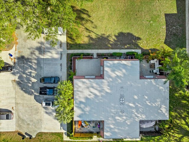 2930 SW Sunset Trace Circle, Palm City, FL 34990