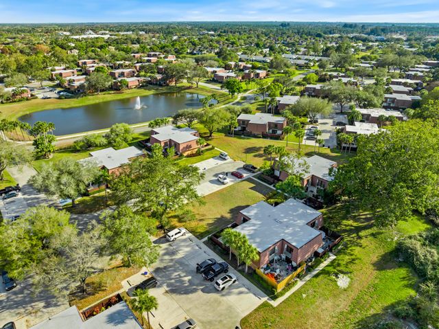 2930 SW Sunset Trace Circle, Palm City, FL 34990