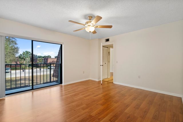 2930 SW Sunset Trace Circle, Palm City, FL 34990