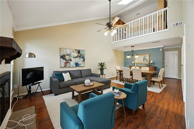 13882 Hollowgreen Drive 810, Houston, TX 77082