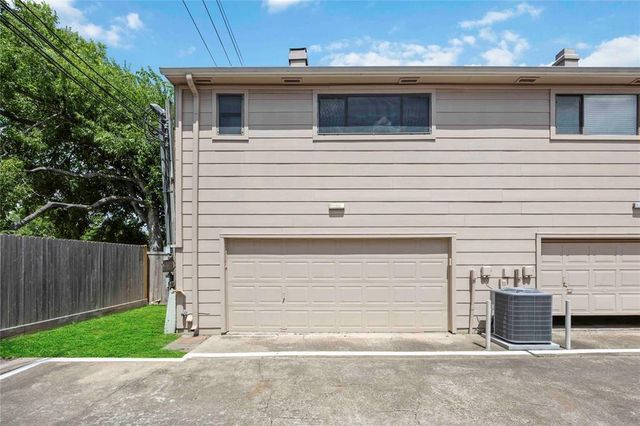 13882 Hollowgreen Drive 810, Houston, TX 77082