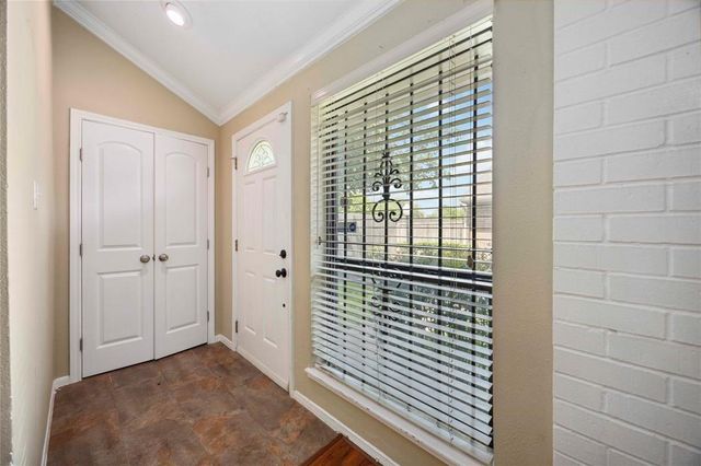 13882 Hollowgreen Drive 810, Houston, TX 77082