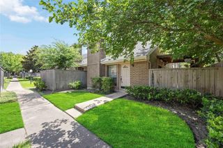 13882 Hollowgreen Drive 810, Houston, TX 77082