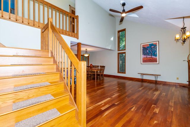 6798 Oak Highlands Drive, Kalamazoo, MI 49009