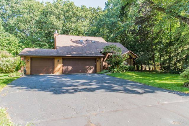 6798 Oak Highlands Drive, Kalamazoo, MI 49009