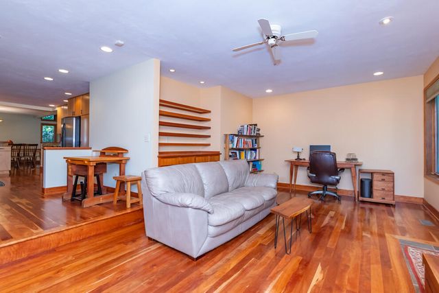 6798 Oak Highlands Drive, Kalamazoo, MI 49009