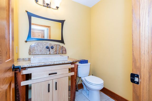 6798 Oak Highlands Drive, Kalamazoo, MI 49009