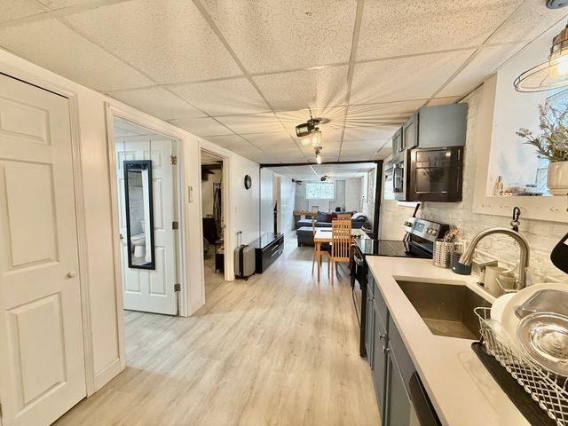 2915 W McLean Avenue, Chicago, IL 60647