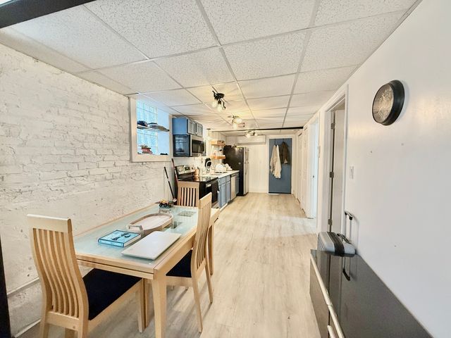 2915 W McLean Avenue, Chicago, IL 60647