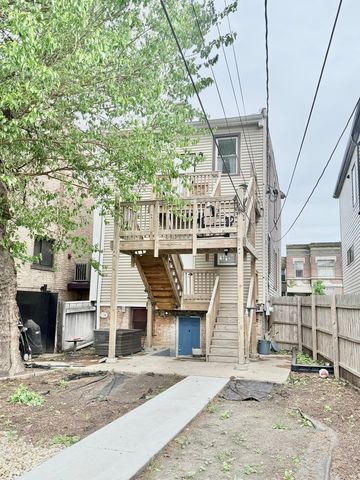 2915 W McLean Avenue, Chicago, IL 60647