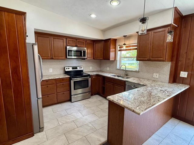 2819 ROGAN ROAD, Orlando, FL 32812