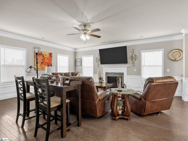 190 Colfax Drive, Boiling Springs, SC 29316