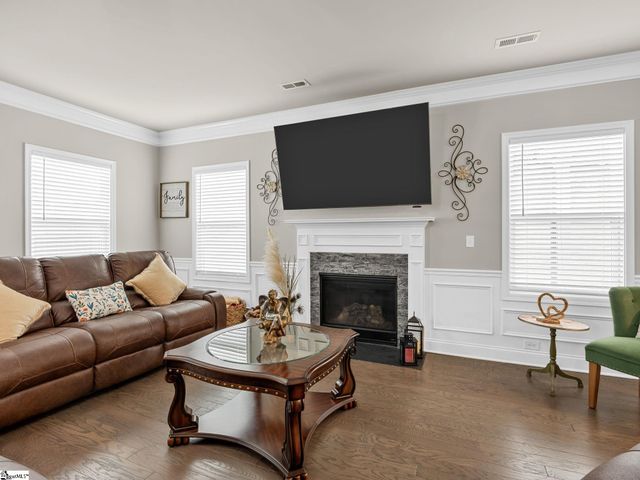 190 Colfax Drive, Boiling Springs, SC 29316