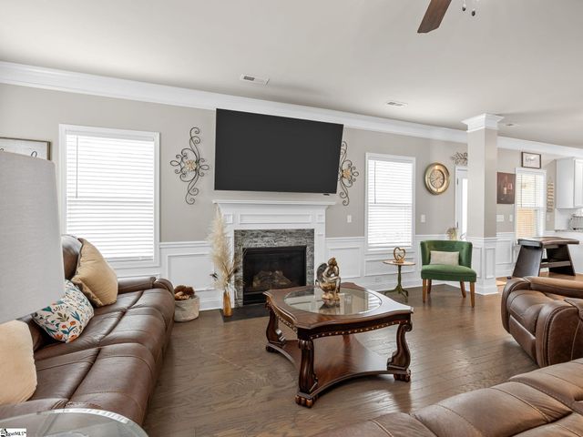 190 Colfax Drive, Boiling Springs, SC 29316