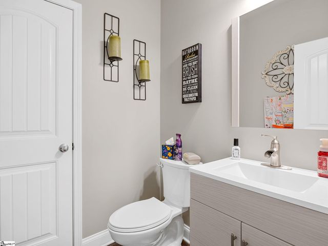 190 Colfax Drive, Boiling Springs, SC 29316